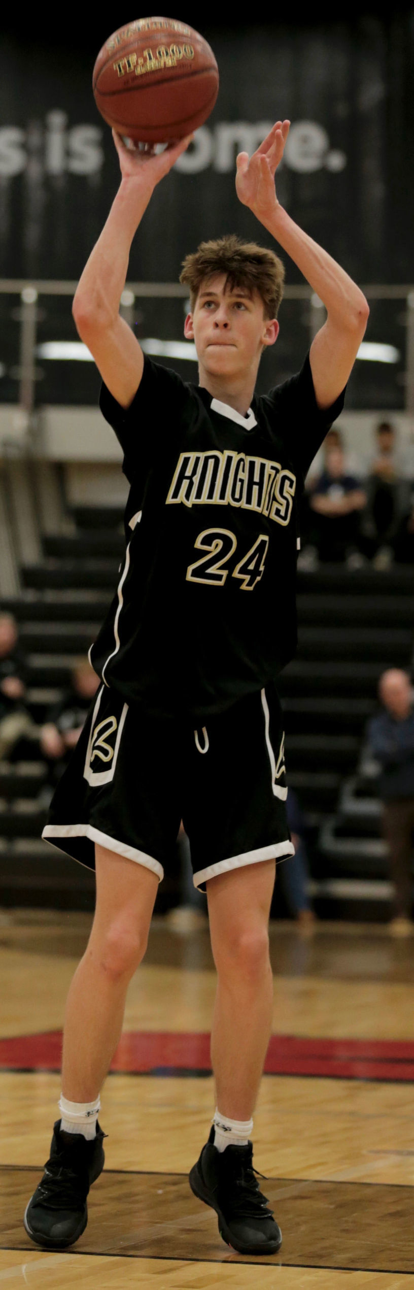 Onalaska Luther vs. La Crosse Aquinas